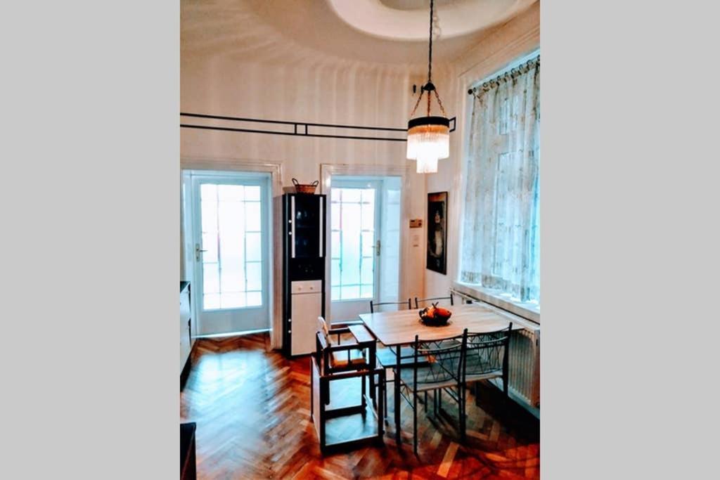 Family Apartment With Two Bathrooms Near To City Center เวียนนา ภายนอก รูปภาพ