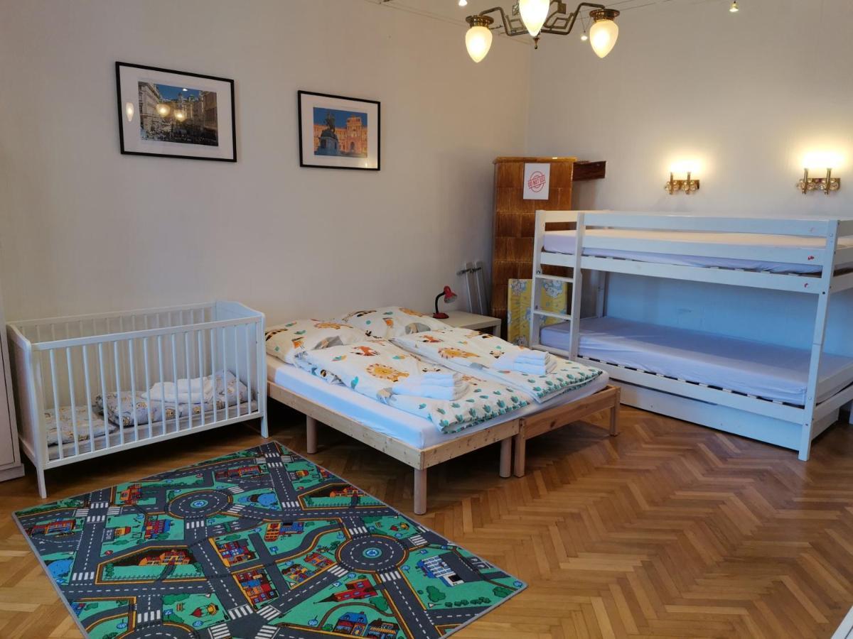 Family Apartment With Two Bathrooms Near To City Center เวียนนา ภายนอก รูปภาพ