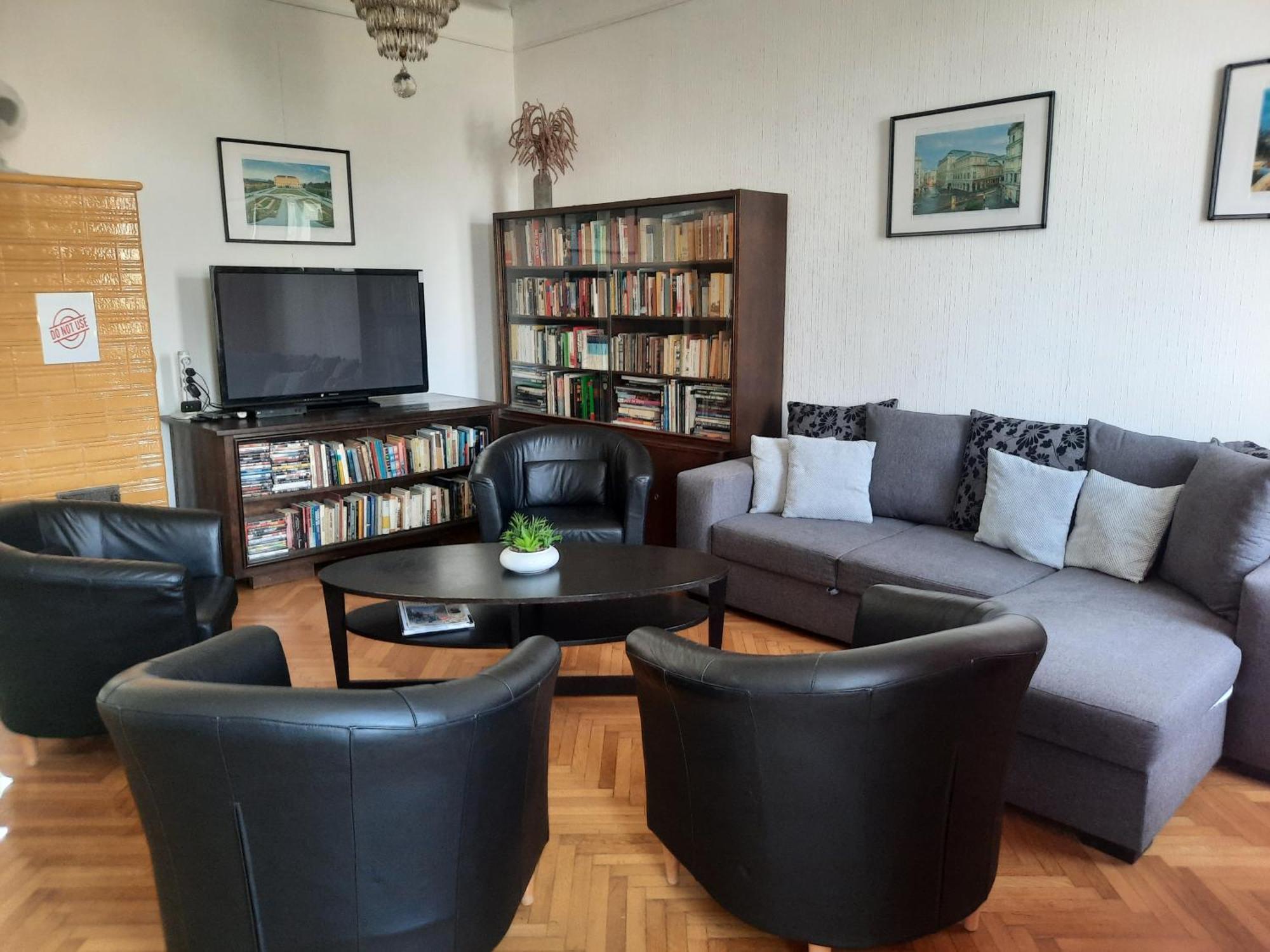 Family Apartment With Two Bathrooms Near To City Center เวียนนา ภายนอก รูปภาพ